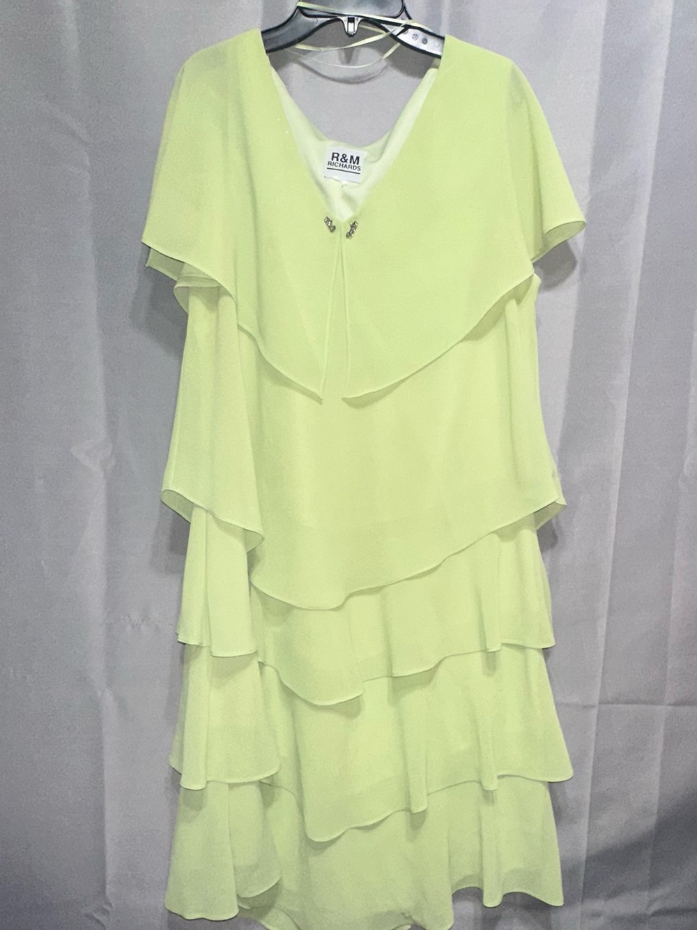 Vintage R&M Richards Light Green V-Neck Dress